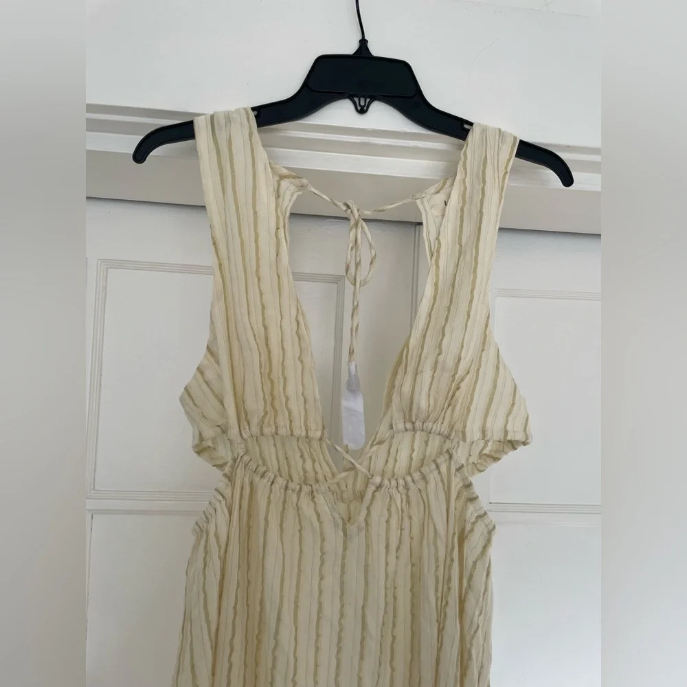 NWT Rafael Cover Up Dress in Tapioca from
L*SPACE in M - Picture 5 of 9